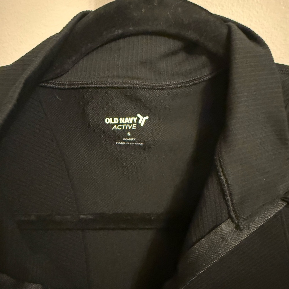 Old Navy Athletic Zip - Picture 4 of 5